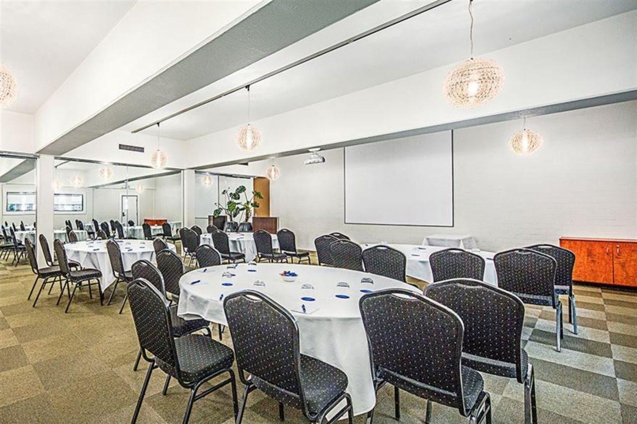 Mantra Pavilion Hotel Wagga Wagga Exteriör bild
